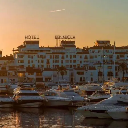 Banus Waterfront Penthouse Marbella
