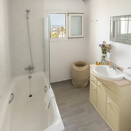 Banus Waterfront Penthouse Apartment Marbella